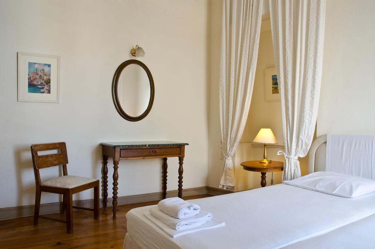 Hotel Omiros Ermoupoli Luaran gambar