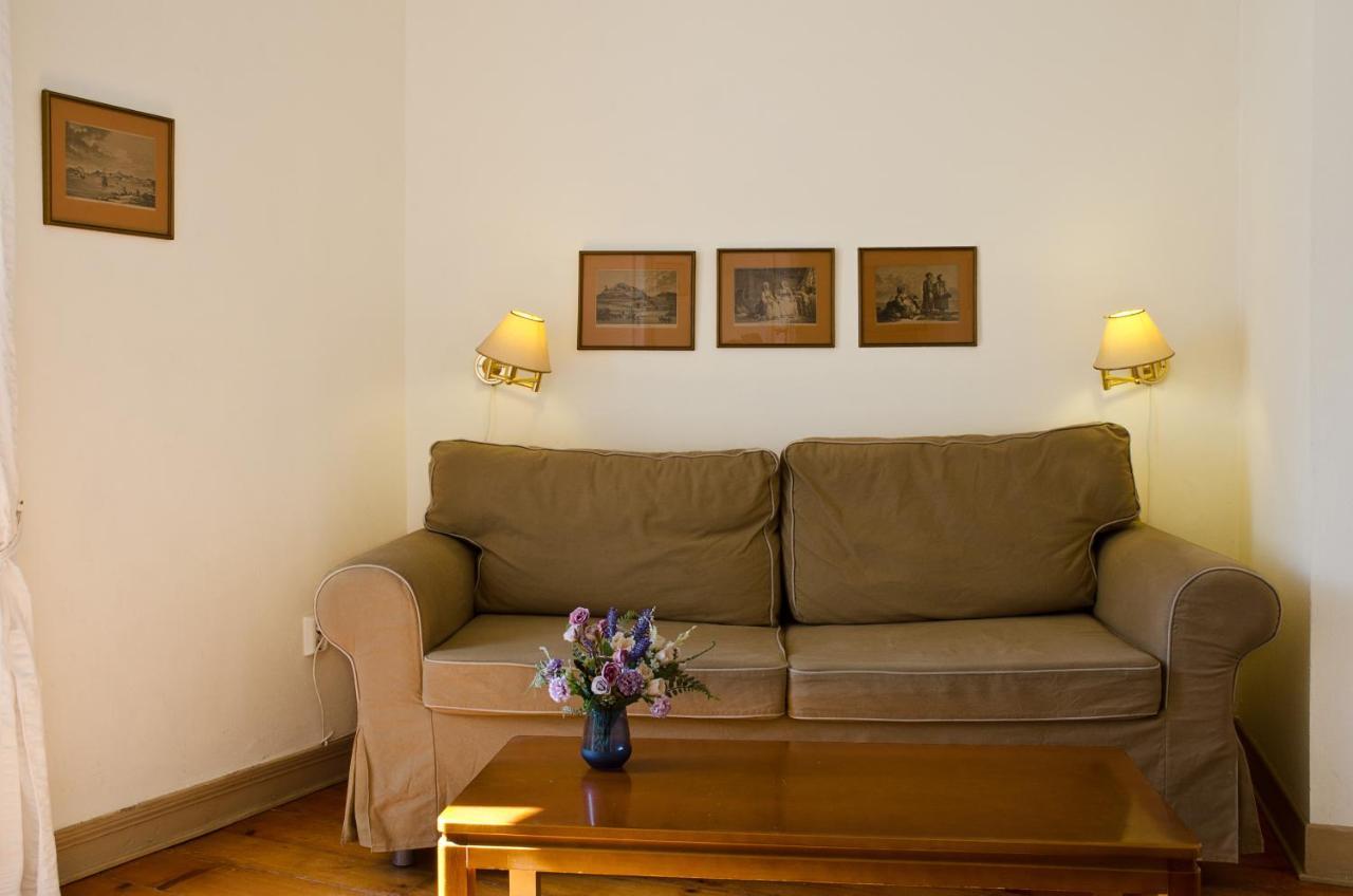 Hotel Omiros Ermoupoli Luaran gambar