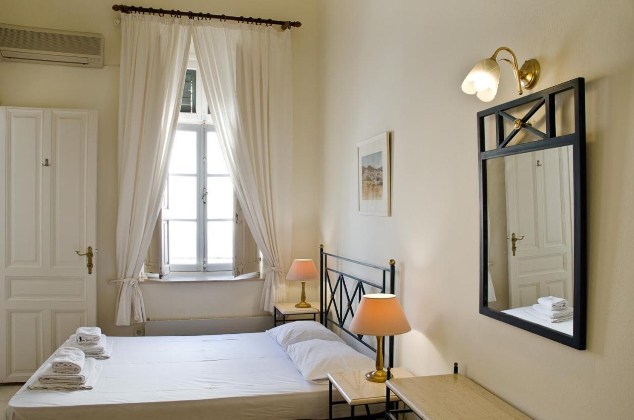 Hotel Omiros Ermoupoli Luaran gambar
