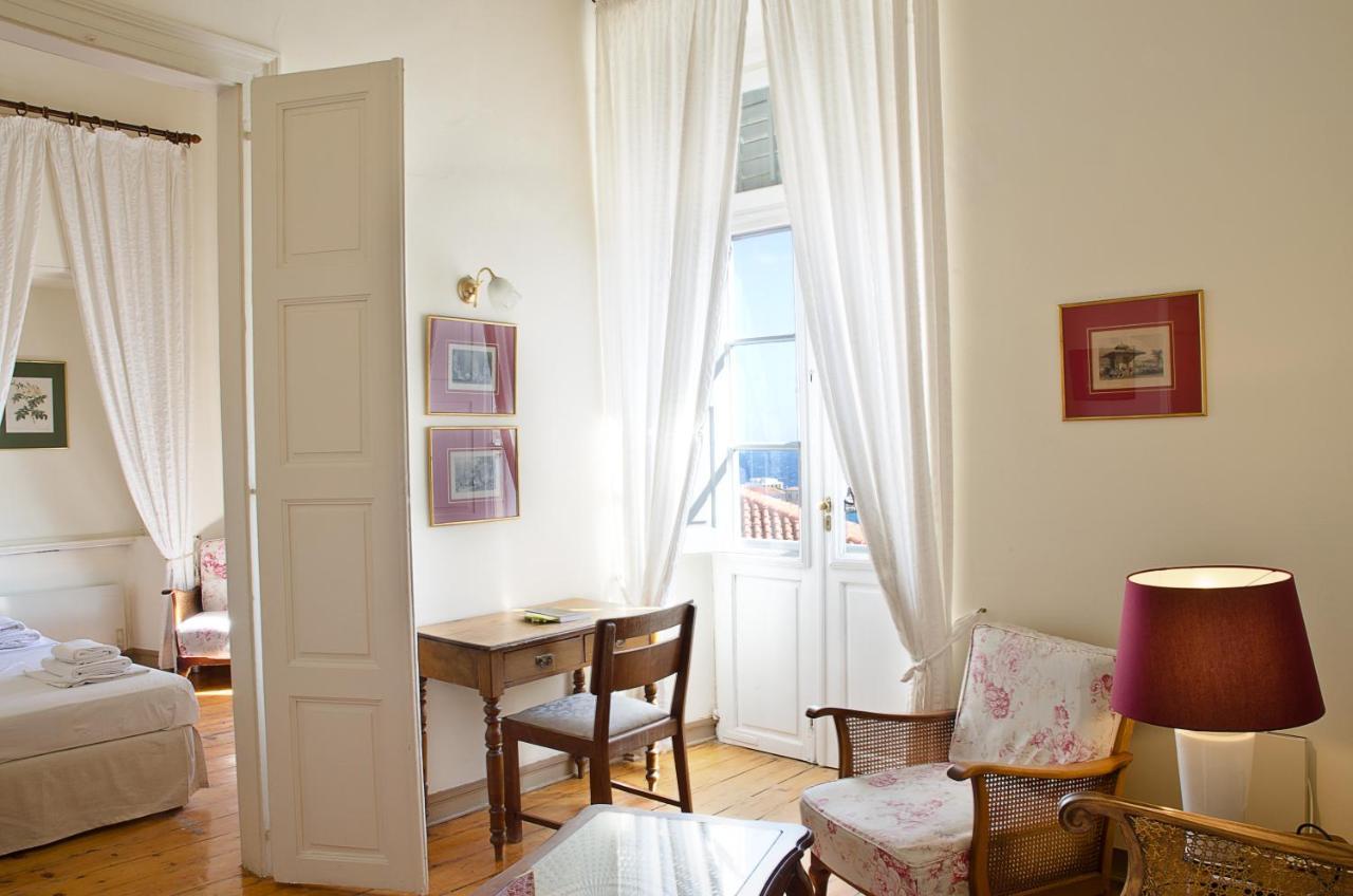 Hotel Omiros Ermoupoli Luaran gambar
