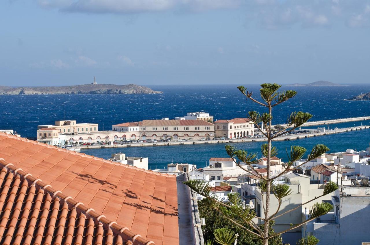 Hotel Omiros Ermoupoli Luaran gambar