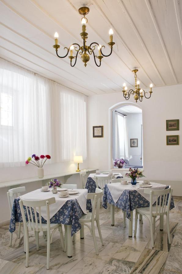 Hotel Omiros Ermoupoli Luaran gambar