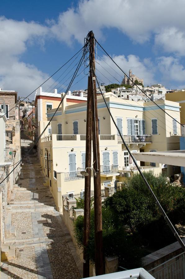 Hotel Omiros Ermoupoli Luaran gambar