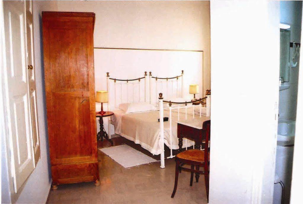 Hotel Omiros Ermoupoli Luaran gambar
