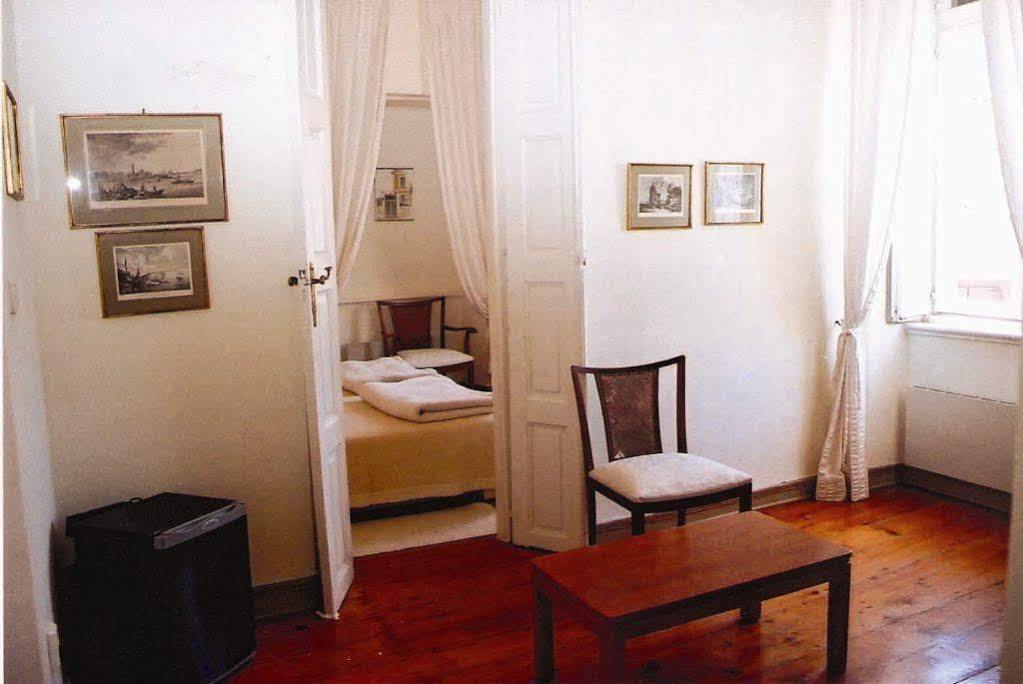 Hotel Omiros Ermoupoli Luaran gambar