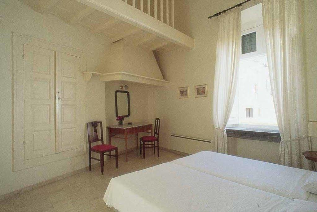 Hotel Omiros Ermoupoli Luaran gambar